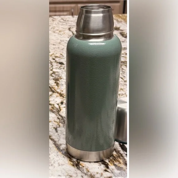 Stanley Classic Green and Silver Stainless Steel 25 oz Thermos with Cup and Lid - Picture 2 of 4